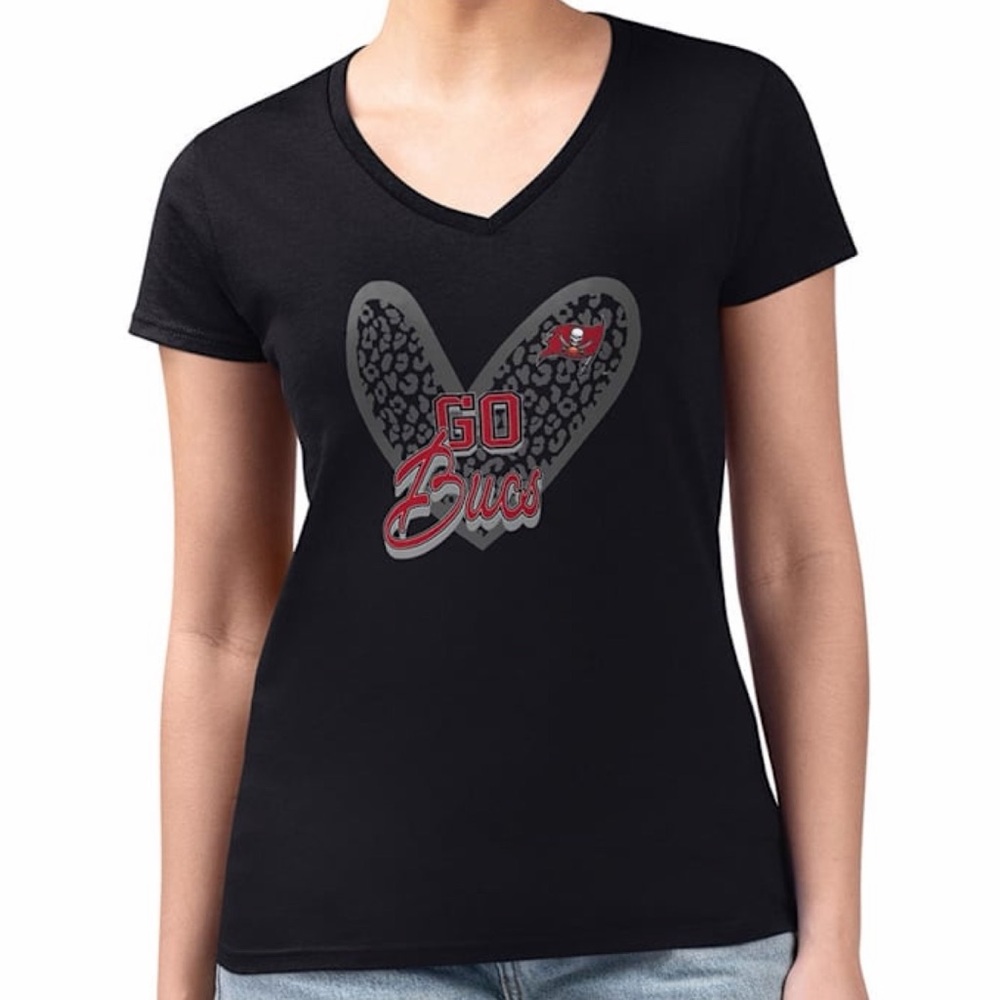 NWT 4Her Tampa Bay Buccaneers Leopard Heart Shirt‎
